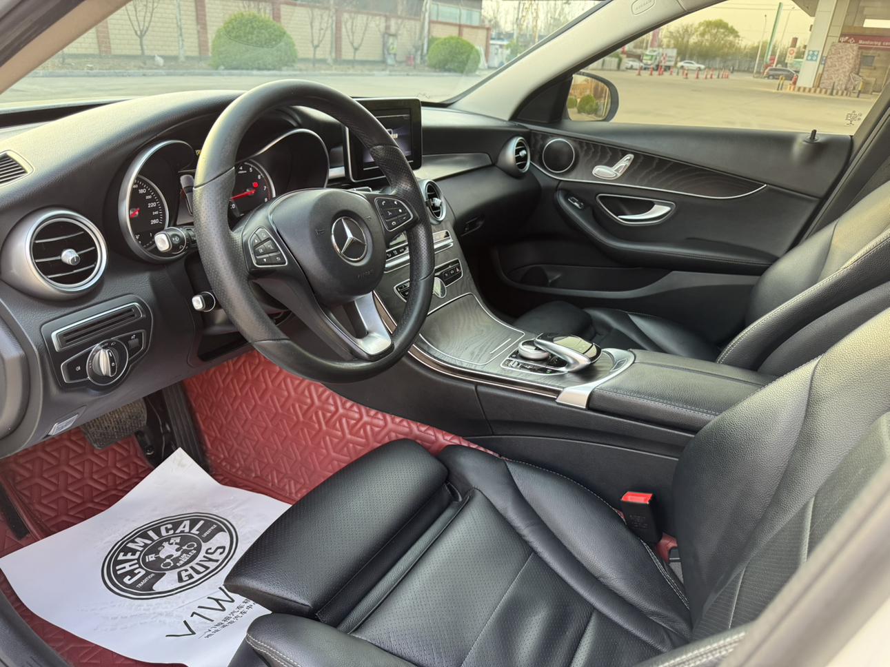 Mercedes-Benz C-Class 2017 thumb 7