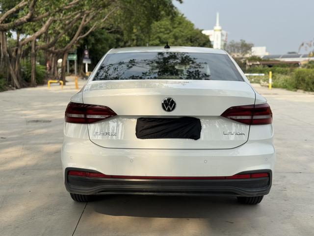 Volkswagen Lavida XR 2023 thumb 3