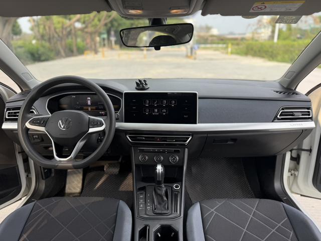 Volkswagen Lavida XR 2023 thumb 9