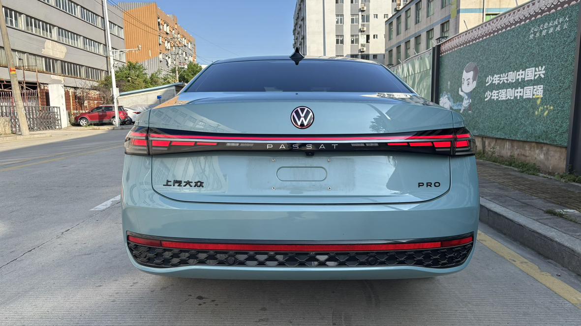 Volkswagen Passat 2024 thumb 3