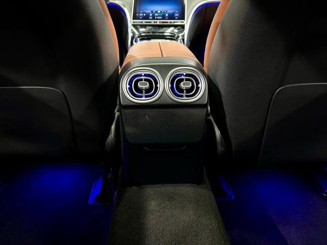Mercedes-Benz C-Class 2022 thumb 12