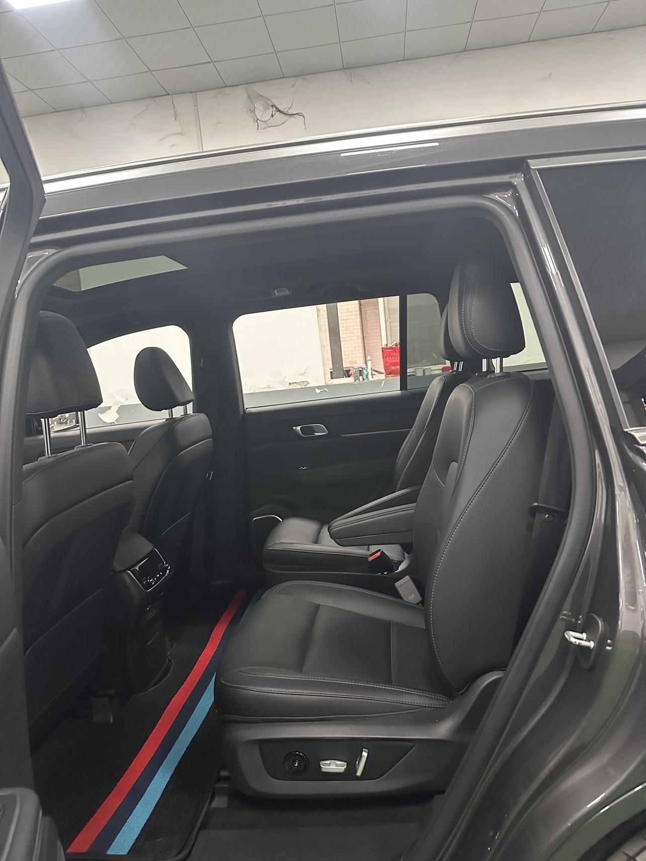 Lixiang (Li Auto) One 2021 thumb 7