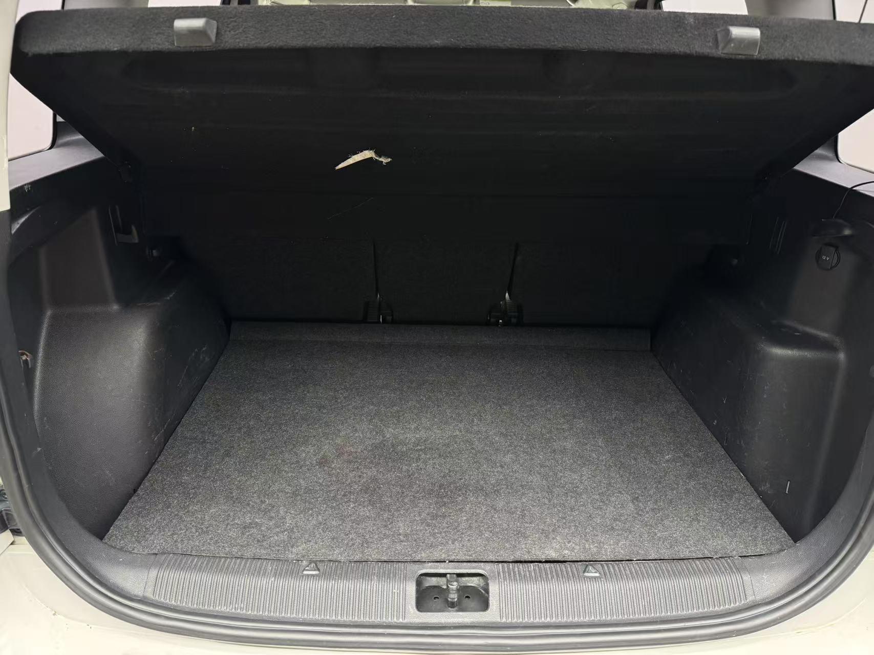 Skoda Yeti 2016 thumb 11