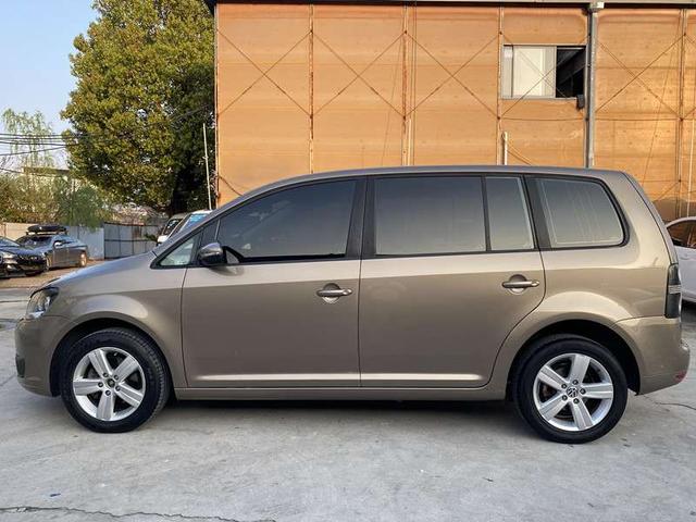 Volkswagen Touran 2013 thumb 2