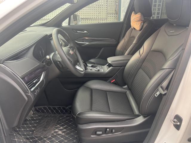 Cadillac XT4 2020 thumb 6