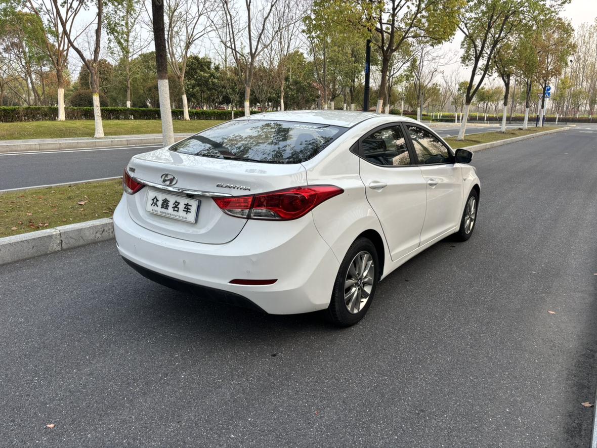 Hyundai Elantra 2016 thumb 4