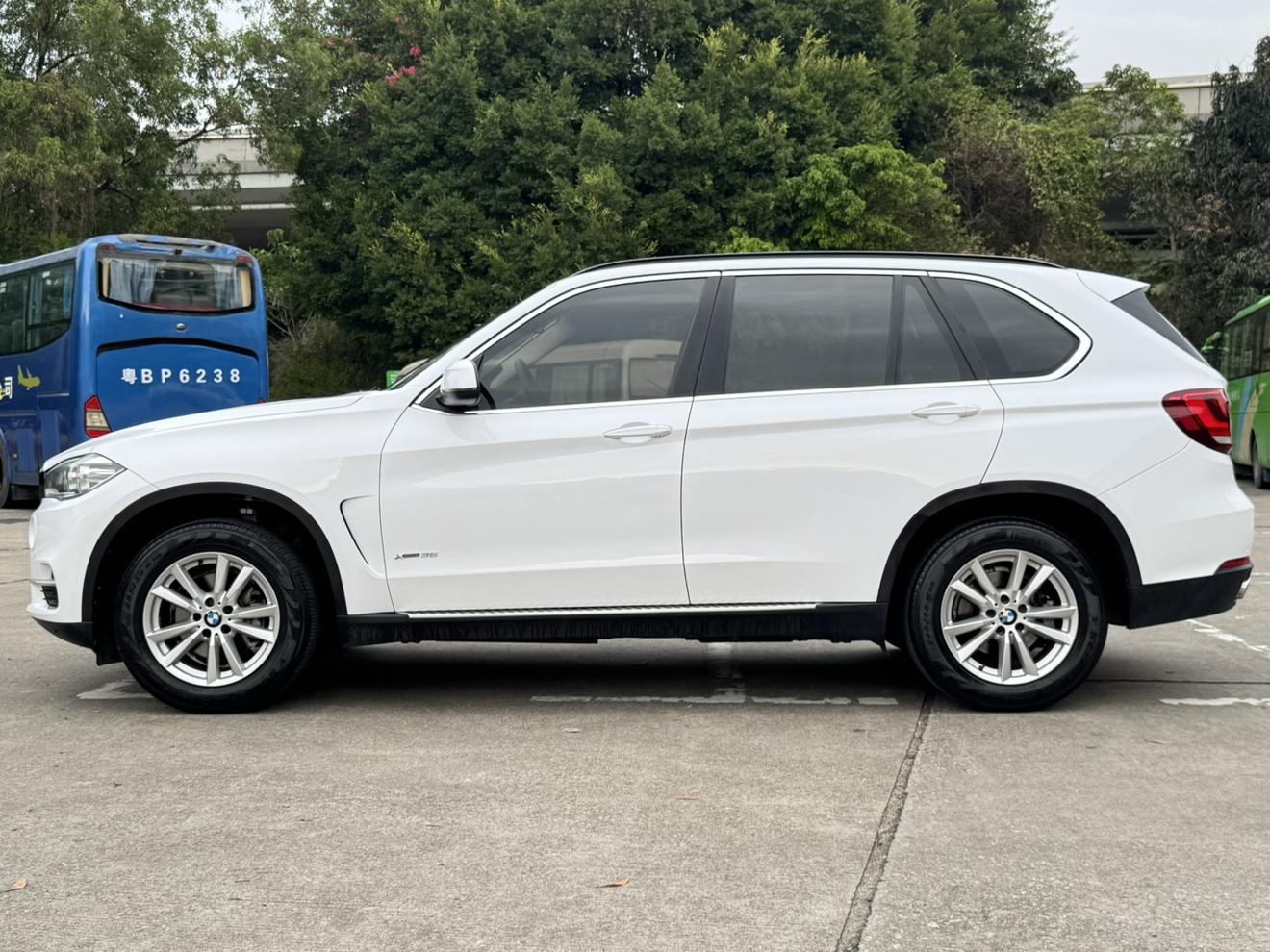 BMW X5 2014 thumb 2