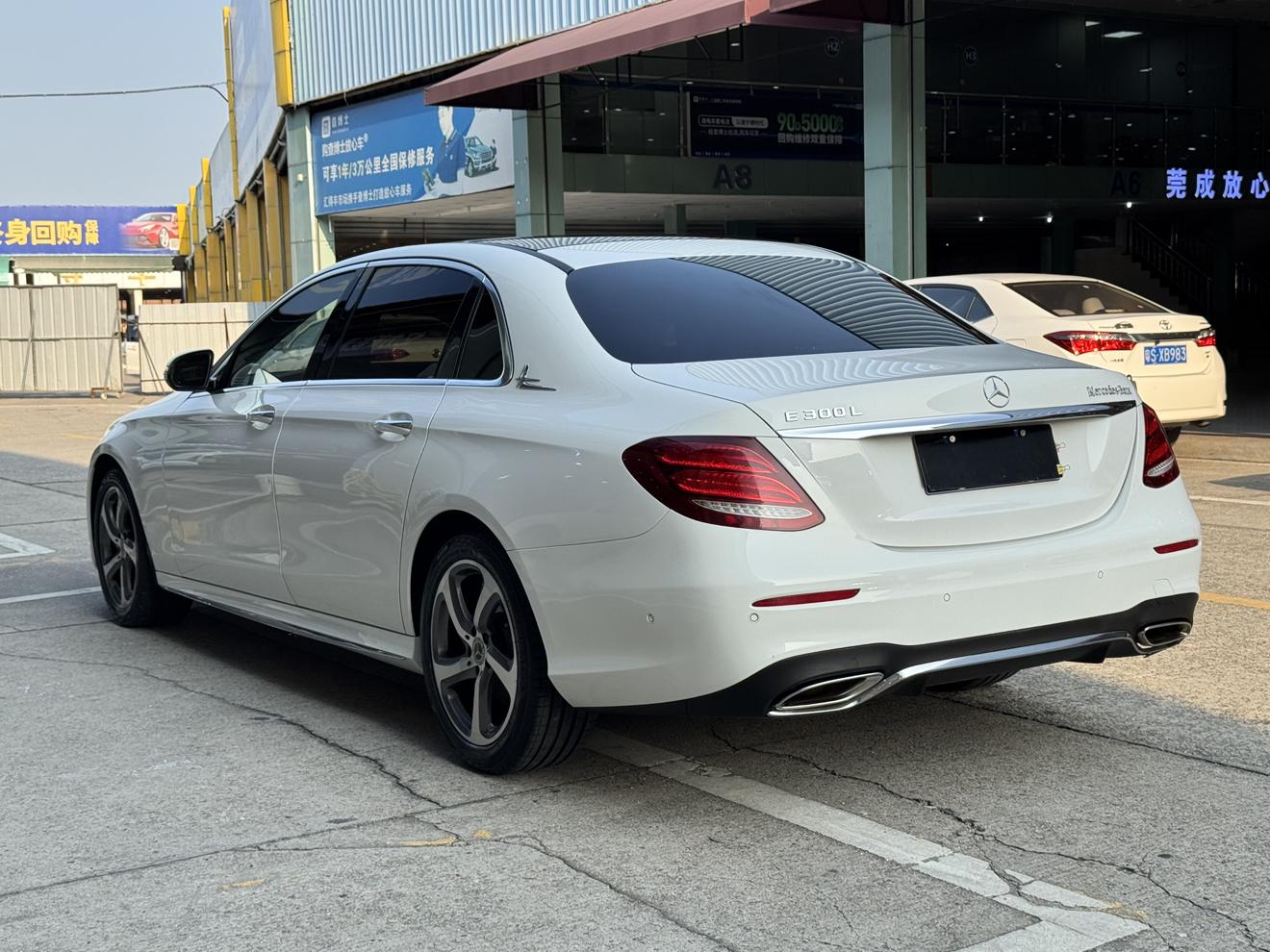 Mercedes-Benz E-Class 2018 thumb 3