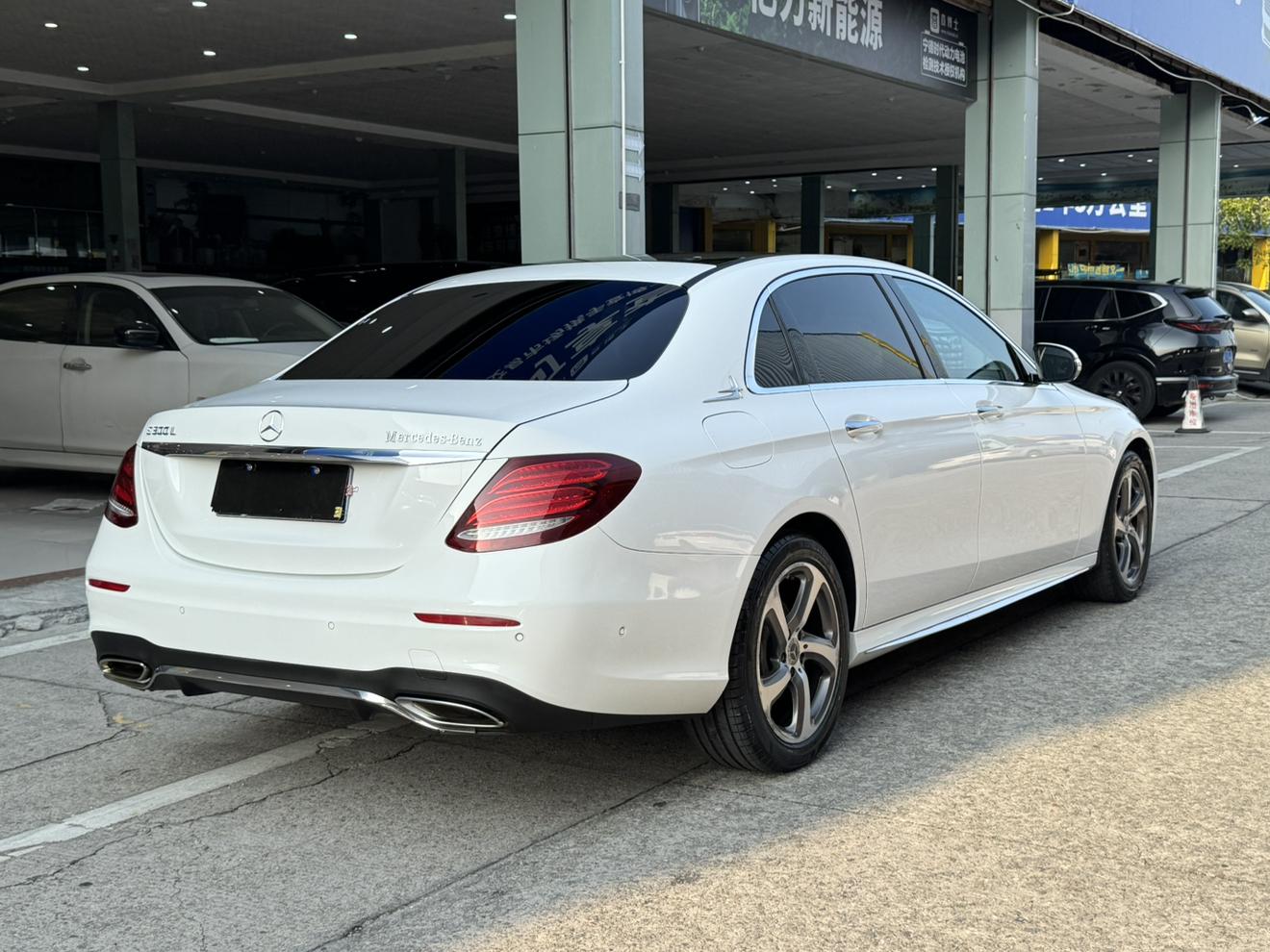 Mercedes-Benz E-Class 2018 thumb 5