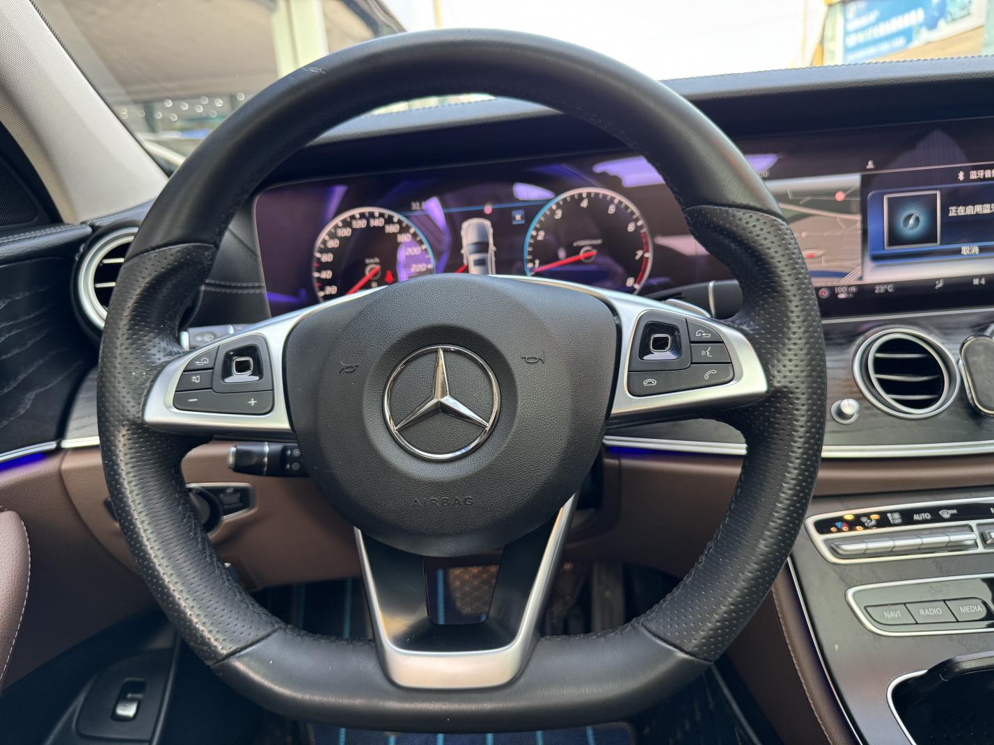 Mercedes-Benz E-Class 2018 thumb 8