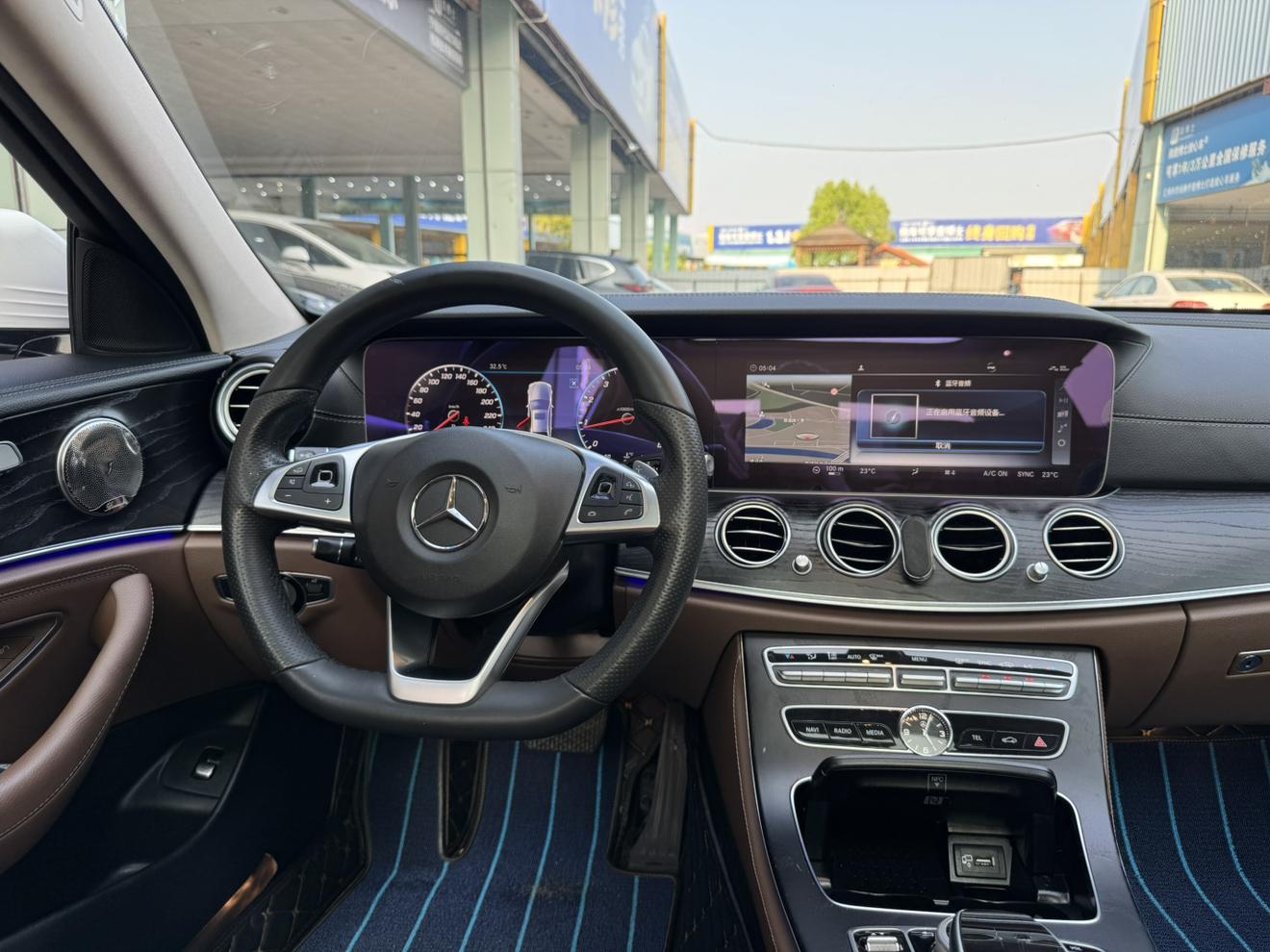 Mercedes-Benz E-Class 2018 thumb 9