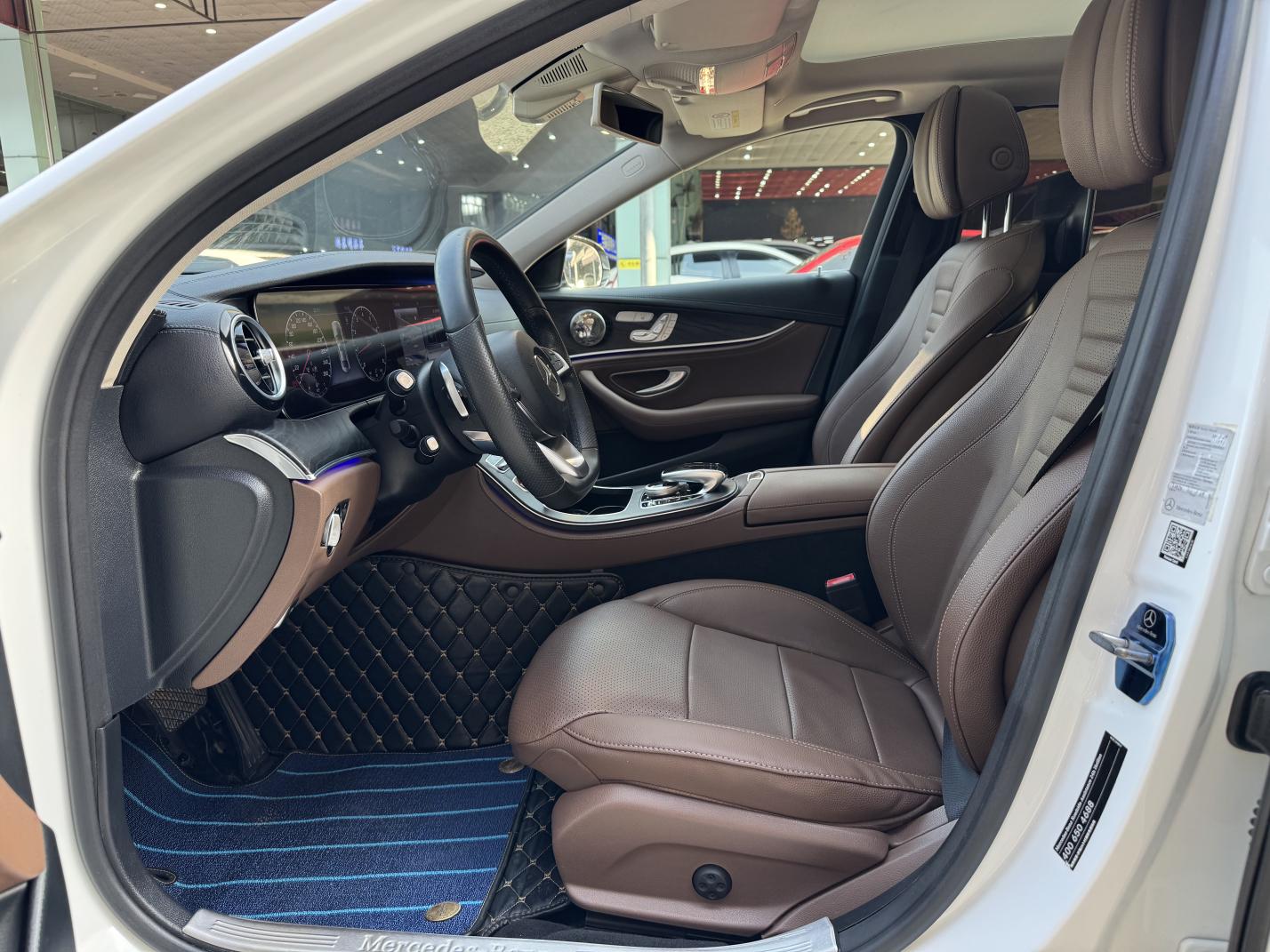Mercedes-Benz E-Class 2018 thumb 10