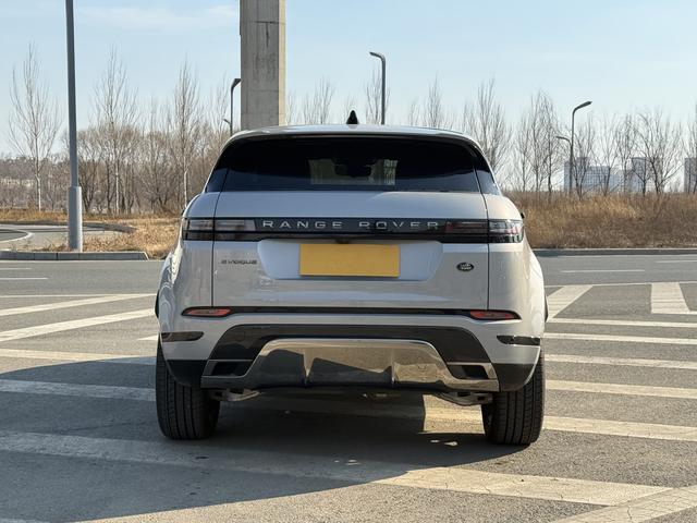 Land Rover Evoque 2024 thumb 3