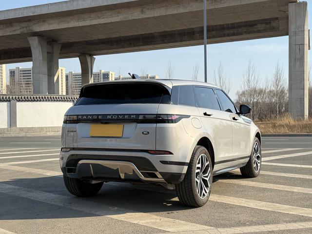 Land Rover Evoque 2024 thumb 4