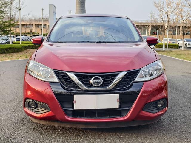 Nissan Tiida 2016 thumb 10