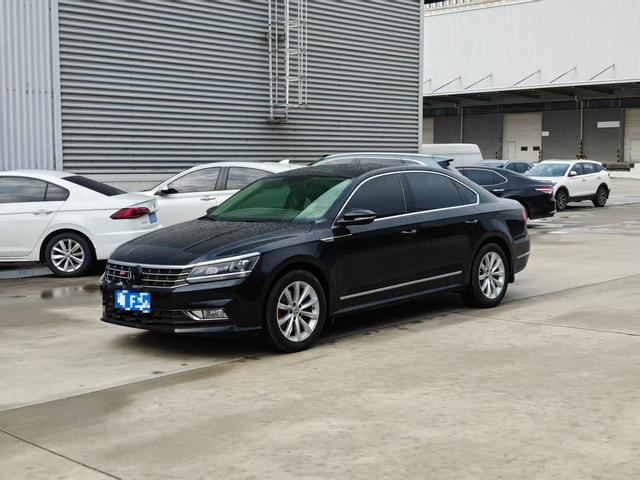 Volkswagen Passat 2017 thumb 10