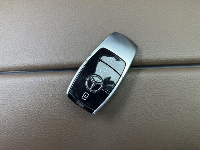 Mercedes-Benz E-Class 2020 thumb 9