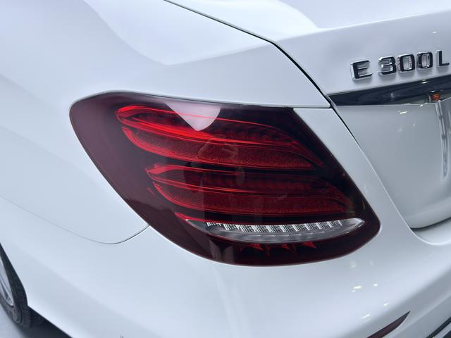 Mercedes-Benz E-Class 2020 thumb 11