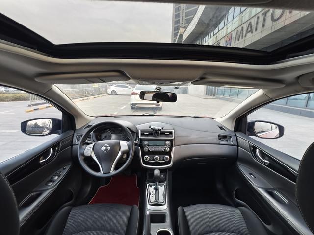 Nissan Tiida 2016 thumb 6