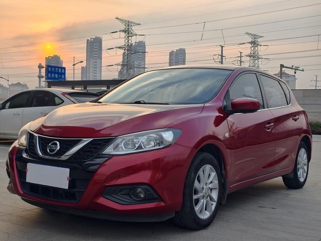 Nissan Tiida 2016 thumb 9