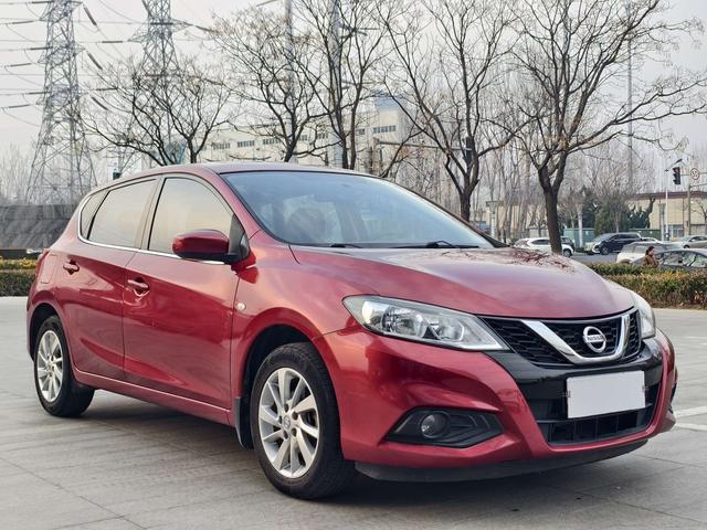 Nissan Tiida 2016 thumb 11