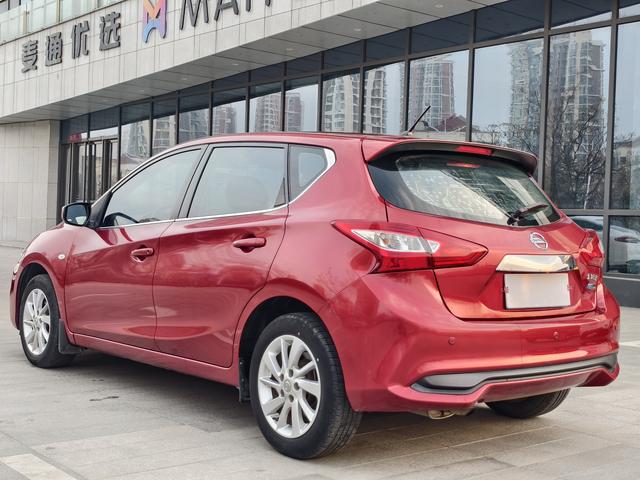 Nissan Tiida 2016 thumb 12
