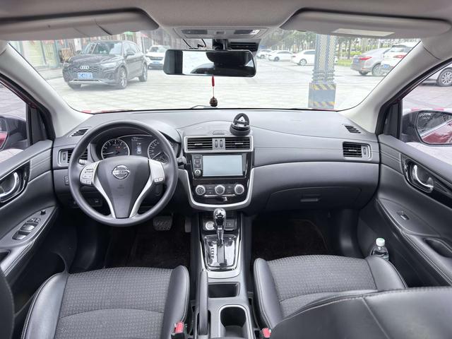 Nissan Tiida 2016 thumb 5