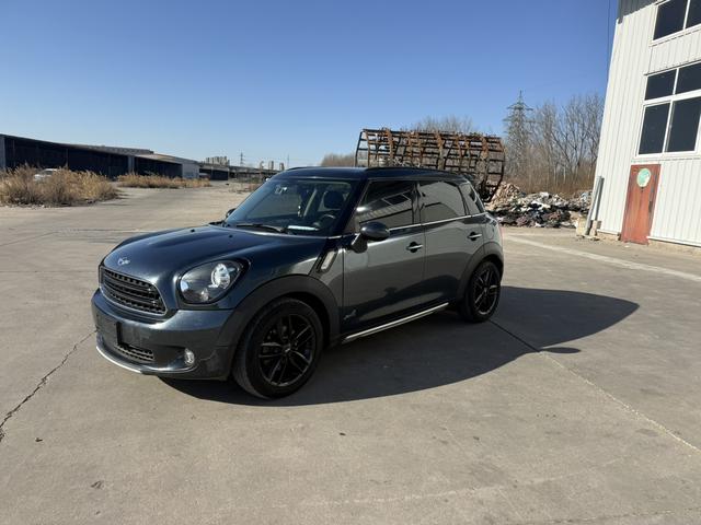 Mini Countryman 2016 thumb 8