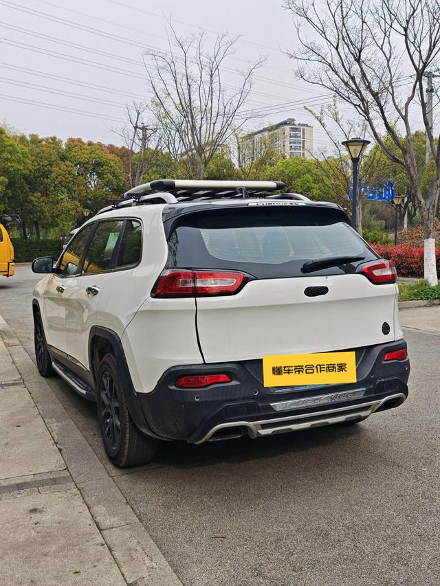 Jeep Renegade 2017 thumb 2