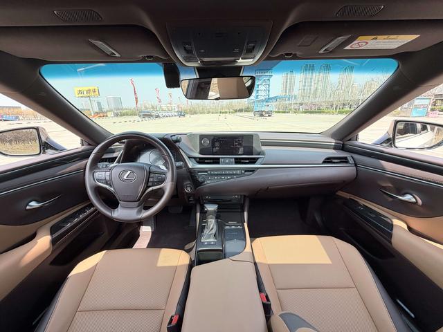 Lexus ES 2018 thumb 7