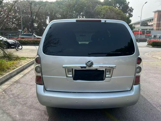 Buick GL8 2014 thumb 3
