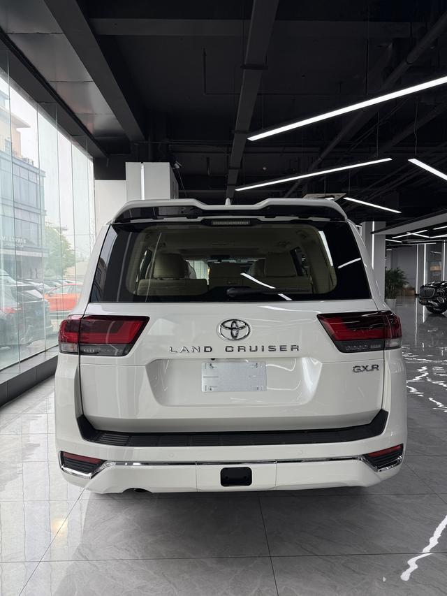 Toyota Lan De Ku Lu Ze 2025 thumb 2