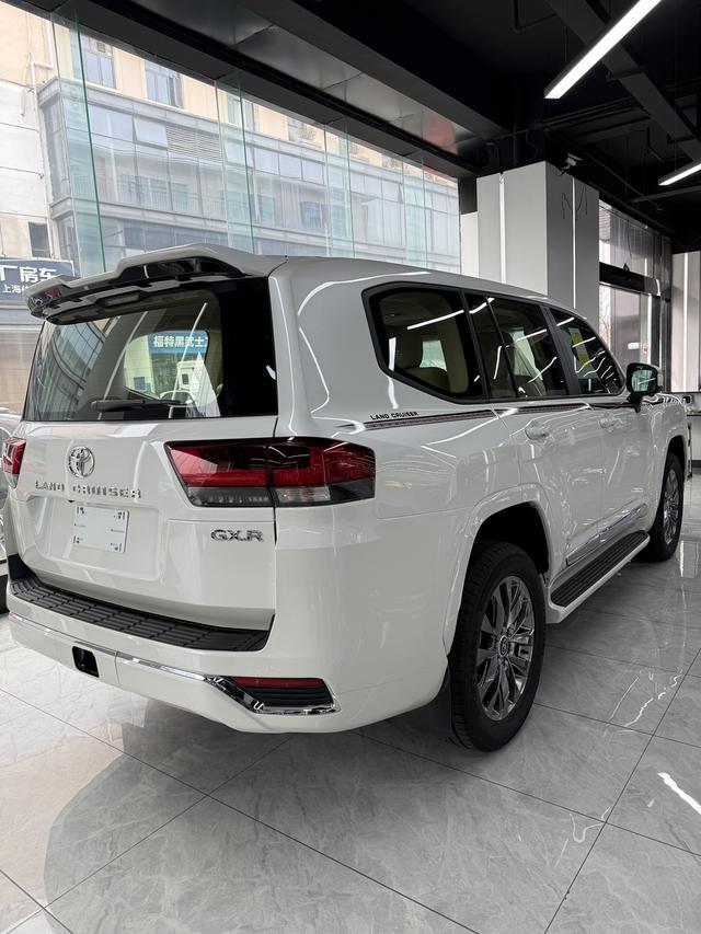 Toyota Lan De Ku Lu Ze 2025 thumb 3