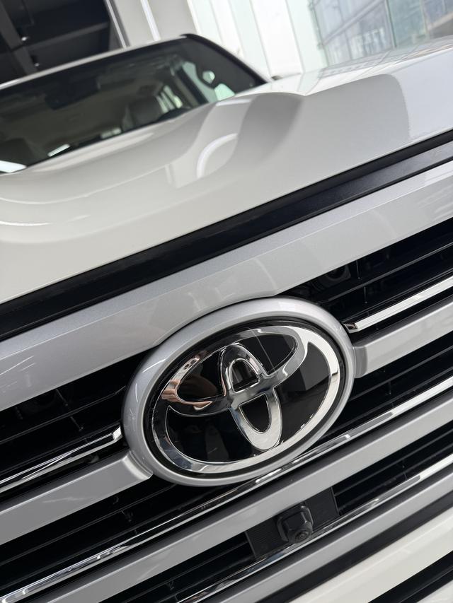 Toyota Lan De Ku Lu Ze 2025 thumb 9