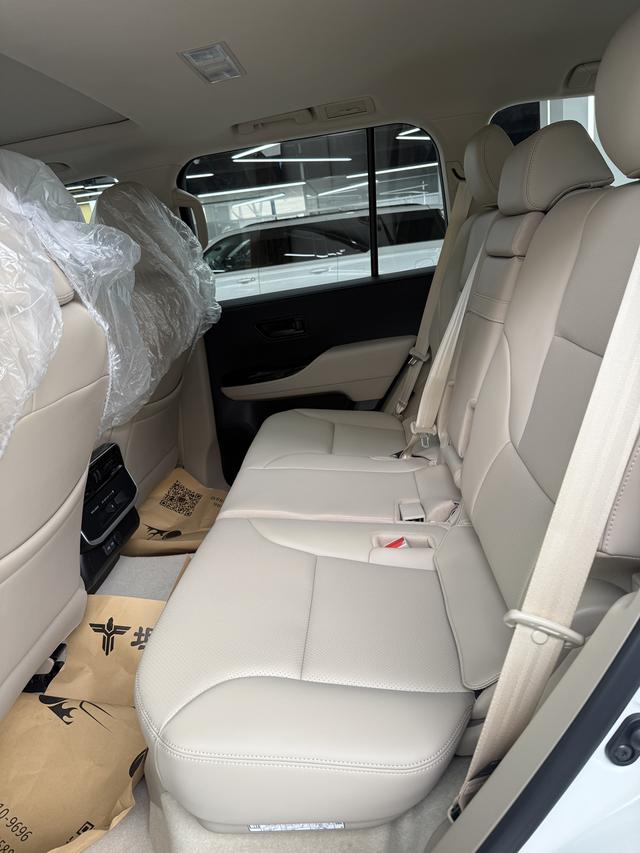 Toyota Lan De Ku Lu Ze 2025 thumb 11