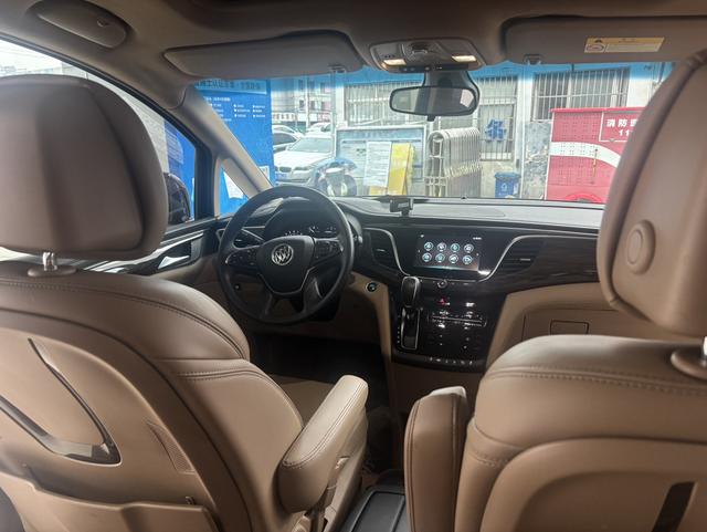 Buick GL8 2017 thumb 4