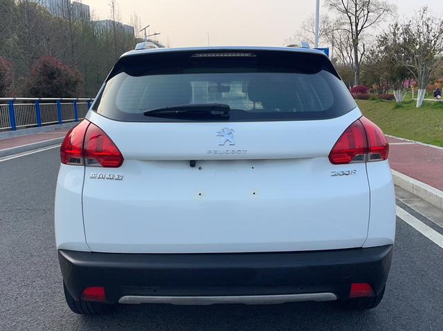 Peugeot 2008 2014 thumb 3