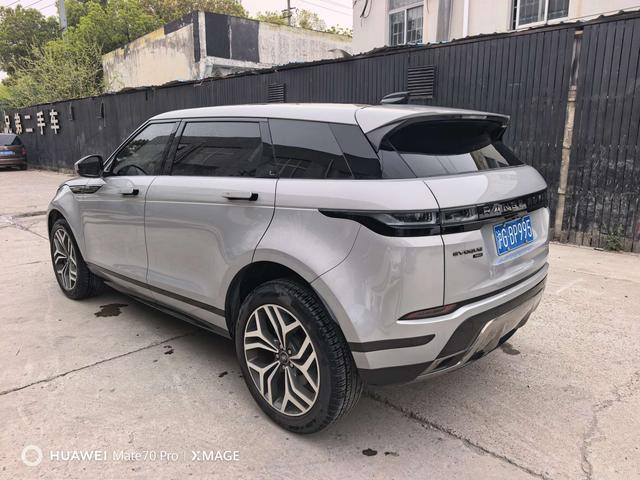 Land Rover Evoque 2022 thumb 2