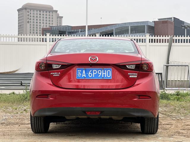 Mazda 3 2016 thumb 3