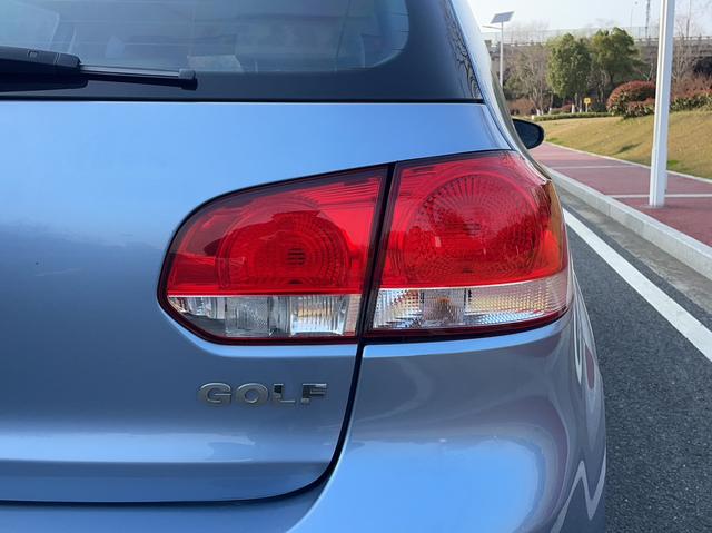 Volkswagen Golf 2012 thumb 9