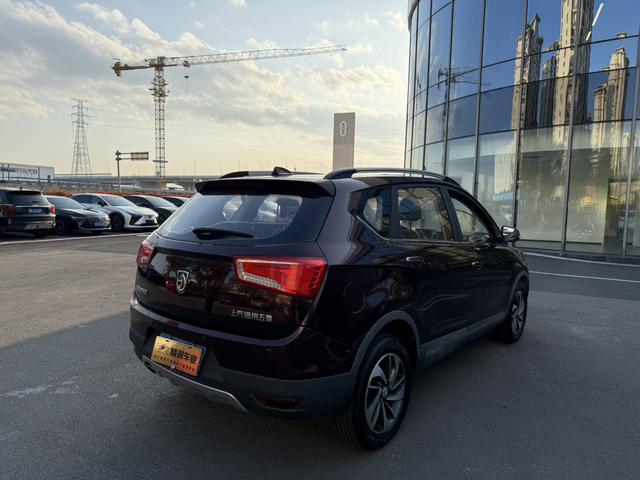 Baojun 560 2015 thumb 3