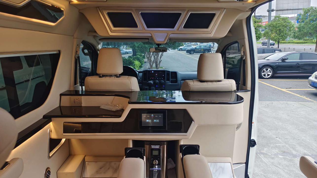 Toyota HiAce 2022 thumb 6