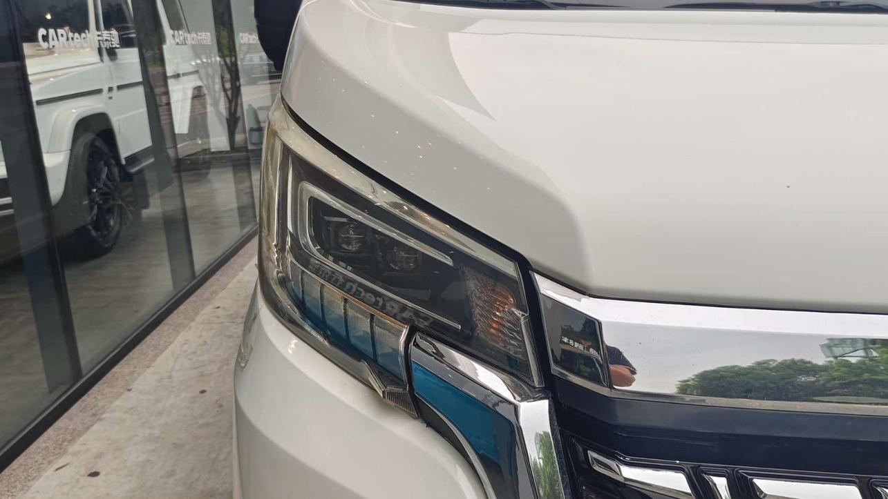 Toyota HiAce 2022 thumb 9