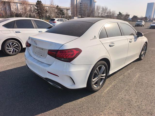 Mercedes-Benz A-Class 2019 thumb 7