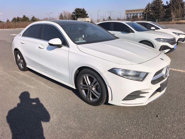 Mercedes-Benz A-Class 2019 thumb 8