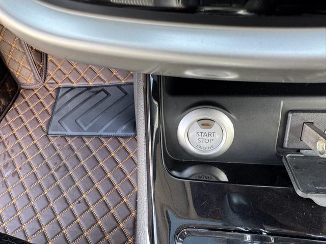 Nissan Tiida 2016 thumb 8