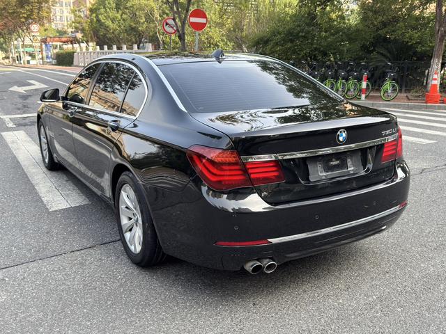 BMW 7 серии 2013 thumb 3