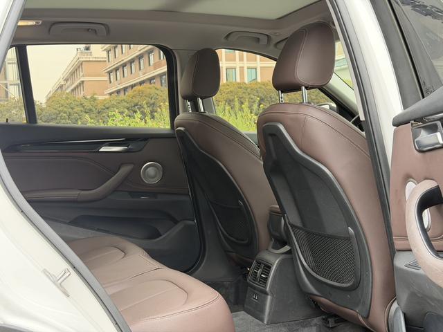 BMW X1 2022 thumb 11