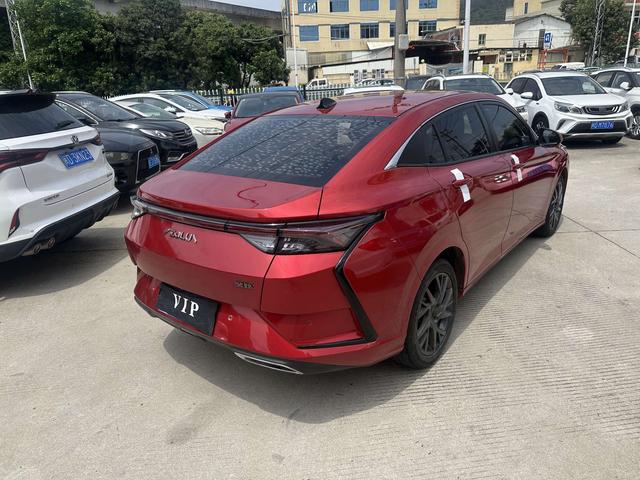 Dongfeng Aeolus Yixuan 2020 thumb 4