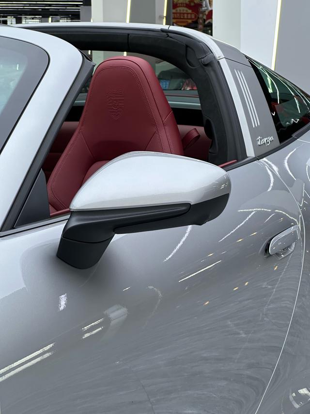 Porsche 911 2023 thumb 6